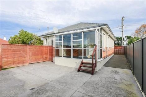 Photo of property in 27 Isadore Road, Saint Clair, Dunedin, 9012