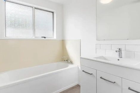 Photo of property in 14 Chantal Place, Red Hill, Papakura, 2110