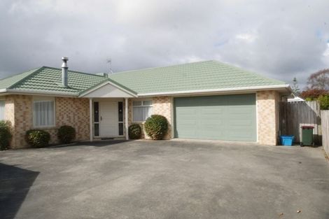 Photo of property in 9 Greenaway Road, Waikanae, 5036