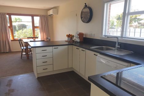 Photo of property in 84 Stanbury Avenue, Somerfield, Christchurch, 8024