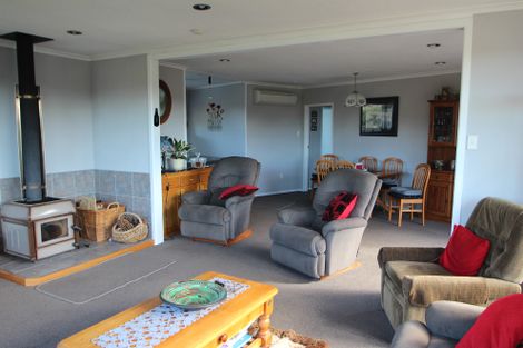 Photo of property in 70 Weston Road, Waiareka Junction, Oamaru, 9401