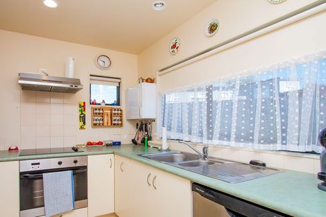 Photo of property in 23/2 Brixton Road, Manly, Whangaparaoa, 0930