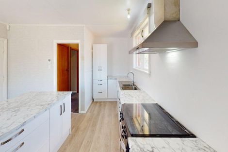 Photo of property in 41 Ellesmere Crescent, Highbury, Palmerston North, 4412