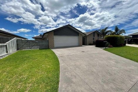 Photo of property in 30 Cupples Street, Papamoa Beach, Papamoa, 3118