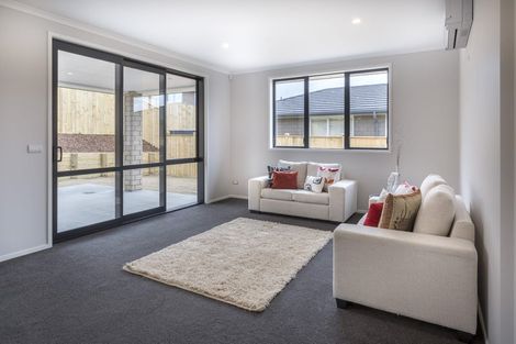 Photo of property in 1 Te Paahi Avenue, Waiuku, 2123