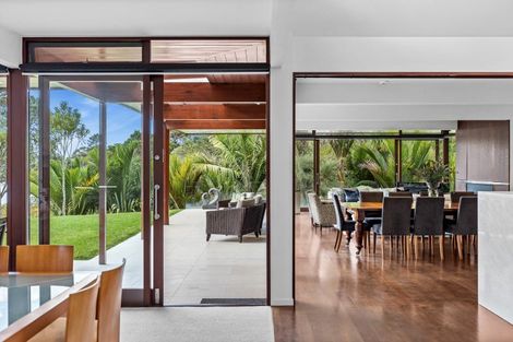 Photo of property in 20 Oscar Road, Greenhithe, Auckland, 0632