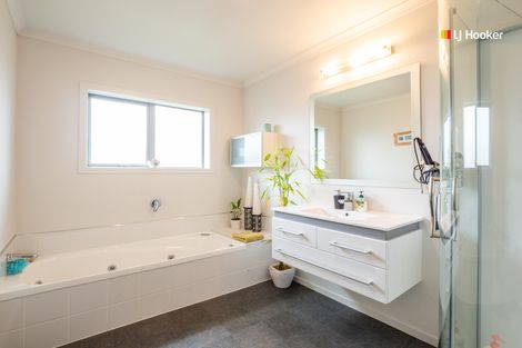 Photo of property in 22 William James Close, Mosgiel, 9024