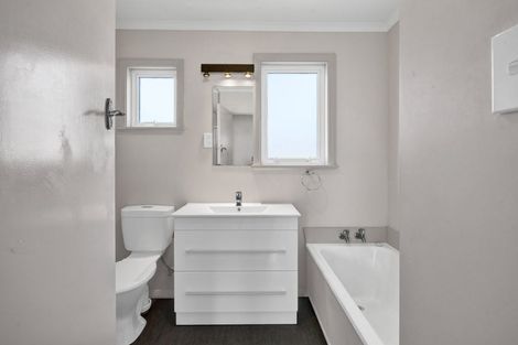 Photo of property in 50 Celia Street, Stratford, 4332