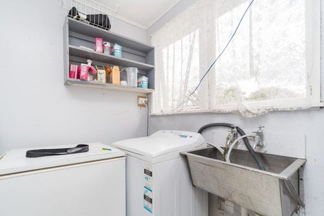 Photo of property in 14 Otaki Place, Westbrook, Palmerston North, 4412