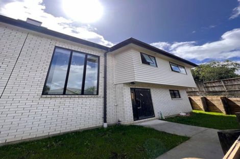 Photo of property in 17a Knox Road, Swanson, Auckland, 0612