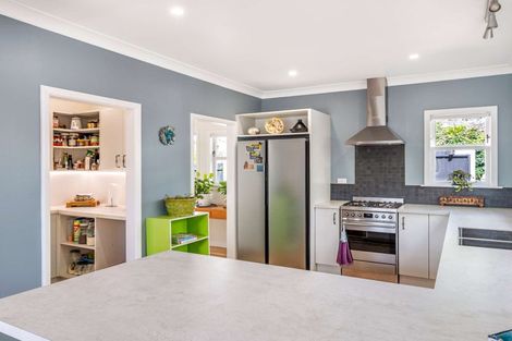 Photo of property in 1 Durie Vale Road, Durie Hill, Whanganui, 4500