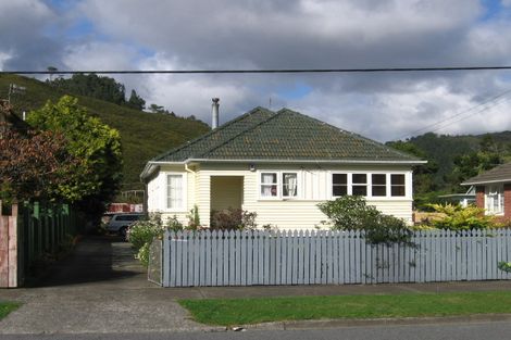 Photo of property in 8 Peck Street, Taita, Lower Hutt, 5011