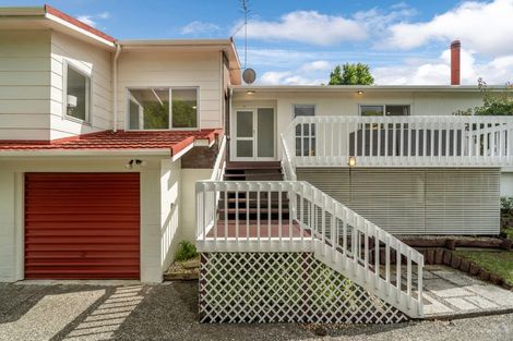 Photo of property in 38 Deverell Place, Northcross, Auckland, 0632