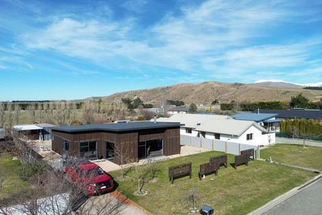 Photo of property in 41 Freyberg Avenue, Kurow, 9435