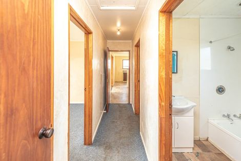 Photo of property in 35 Carson Street, Castlecliff, Whanganui, 4501