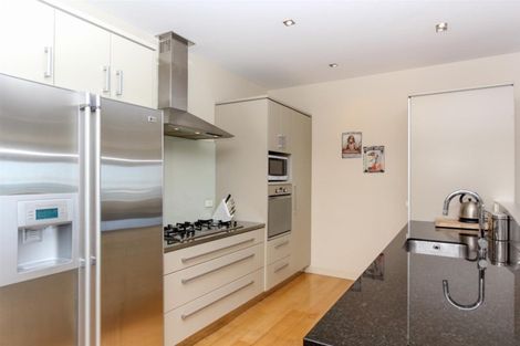 Photo of property in Quarterdeck, 3/4 Buller Street, New Plymouth, 4310