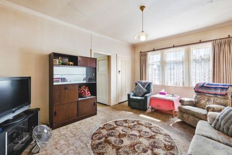 Photo of property in 68 Main Road, Titahi Bay, Porirua, 5022