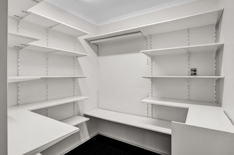 Photo of property in 14 Larlin Drive, Hawera, 4675