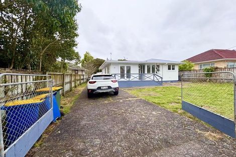 Photo of property in 28 Swanson Road, Henderson, Auckland, 0610