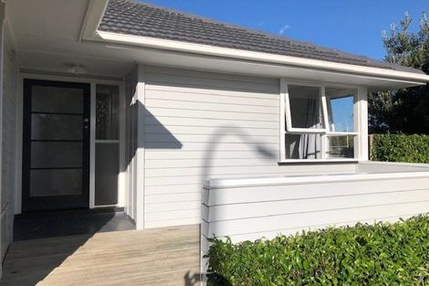 Photo of property in 44 Gossamer Drive, Pakuranga Heights, Auckland, 2010