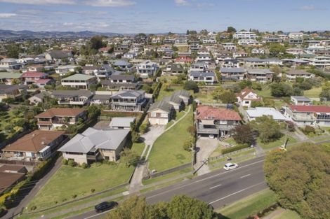 Photo of property in 64 Vale Street, Otumoetai, Tauranga, 3110