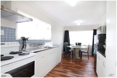 Photo of property in 16 Galilee Avenue, Red Hill, Papakura, 2110