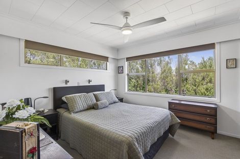 Photo of property in 11a Longview Drive, Merrilands, New Plymouth, 4312