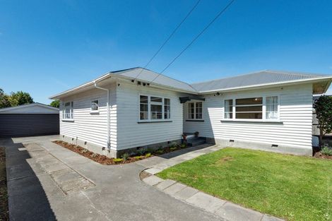 Photo of property in 44 Windermere Road, Papanui, Christchurch, 8053