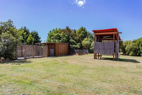 Photo of property in 22 Teviotview Place, Amberley, 7410