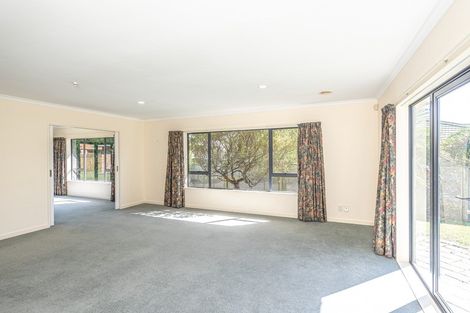 Photo of property in 18 Holdsworth Drive, Otamatea, Whanganui, 4500