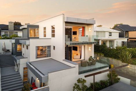 Photo of property in 5 Lake Domain Drive, Frankton, Hamilton, 3204