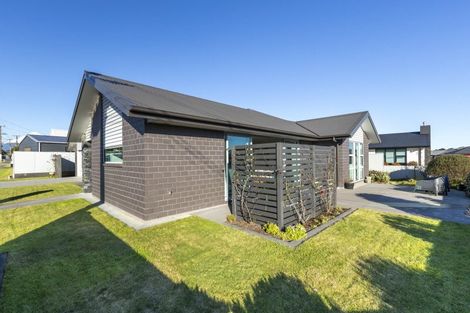 Photo of property in 1 Howe Place, Upper Vogeltown, New Plymouth, 4310