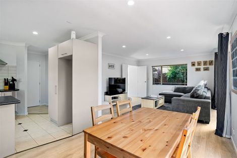 Photo of property in 15c Anthony Place, Pakuranga, Auckland, 2010