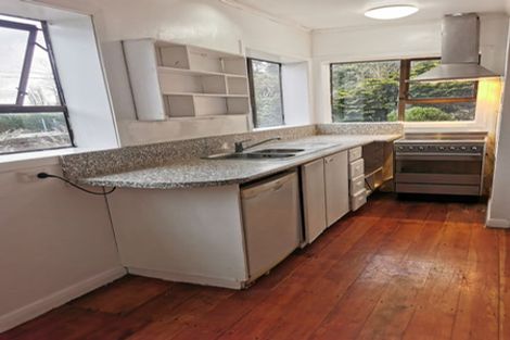 Photo of property in 42 Kamahi Street, Stokes Valley, Lower Hutt, 5019