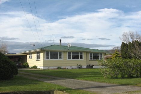 Photo of property in 44-46 Matipo Street, Tokomaru, Palmerston North, 4474