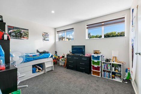 Photo of property in 24 Bayview Park Lane, Orewa, 0931
