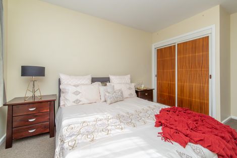 Photo of property in 2/19 Sturrocks Road, Redwood, Christchurch, 8051