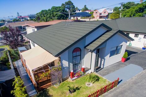 Photo of property in 23/2 Brixton Road, Manly, Whangaparaoa, 0930