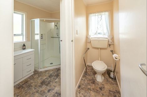 Photo of property in 203 Cornfoot Street, Castlecliff, Whanganui, 4501