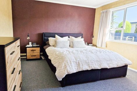 Photo of property in 145 Cunningham Crescent, Grasmere, Invercargill, 9810