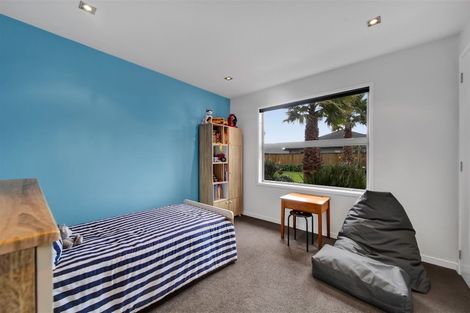 Photo of property in 15 Marlin Terrace, Bell Block, New Plymouth, 4312