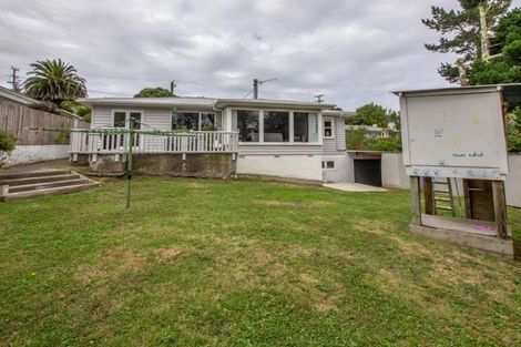 Photo of property in 15 Cunliffe Street, Johnsonville, Wellington, 6037