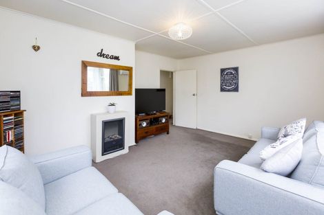 Photo of property in 6 Tui Grove, Elderslea, Upper Hutt, 5018