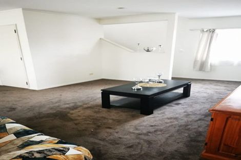 Photo of property in 2a Rustic Avenue, Mount Roskill, Auckland, 1041