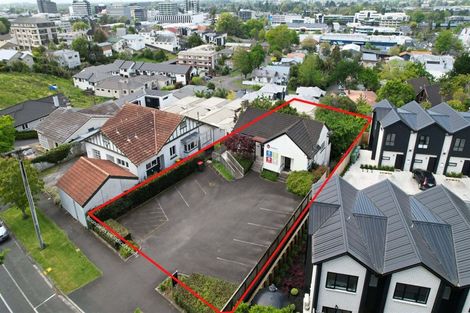 Photo of property in 13 Ruakiwi Road, Hamilton Lake, Hamilton, 3204