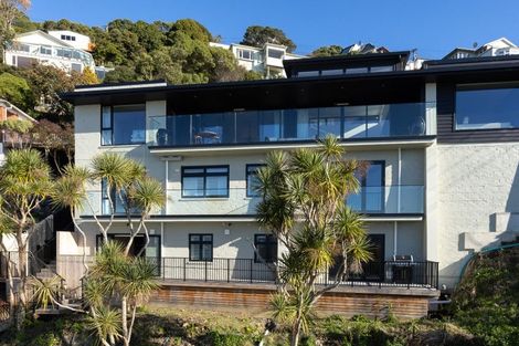 Photo of property in 1a Palliser Road, Roseneath, Wellington, 6011