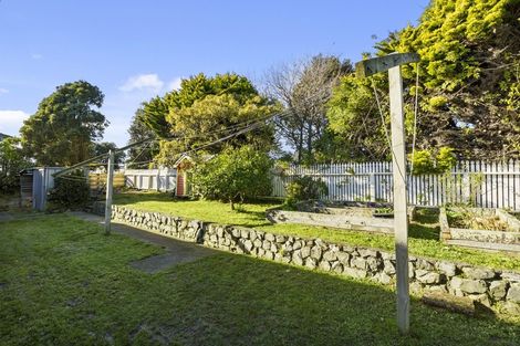 Photo of property in 3 Azimuth Place, Whitby, Porirua, 5024