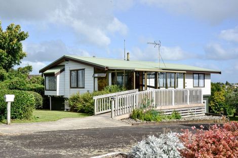 Photo of property in 33 Waimarie Street, Nawton, Hamilton, 3200