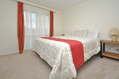 Photo of property in 6 Rohea Place, Opaheke, Papakura, 2113