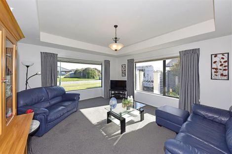 Photo of property in 12 Sweet Waters Place, Woolston, Christchurch, 8023